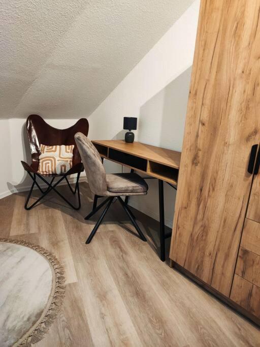 Stylische Altstadtwohnung - Netflix - Smart Tv - Schlafsofa Fur 3 Personen Erfurt Extérieur photo